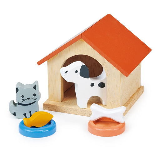 Wooden pet playset with doghouse, white spotted dog, gray cat, and food bowls