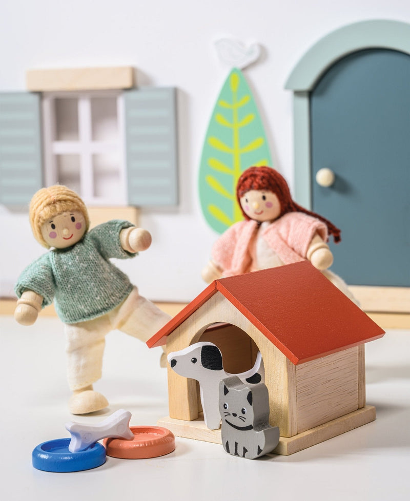 Mentari wooden dollhouse with pet set including dog, cat, doghouse and feeding bowls